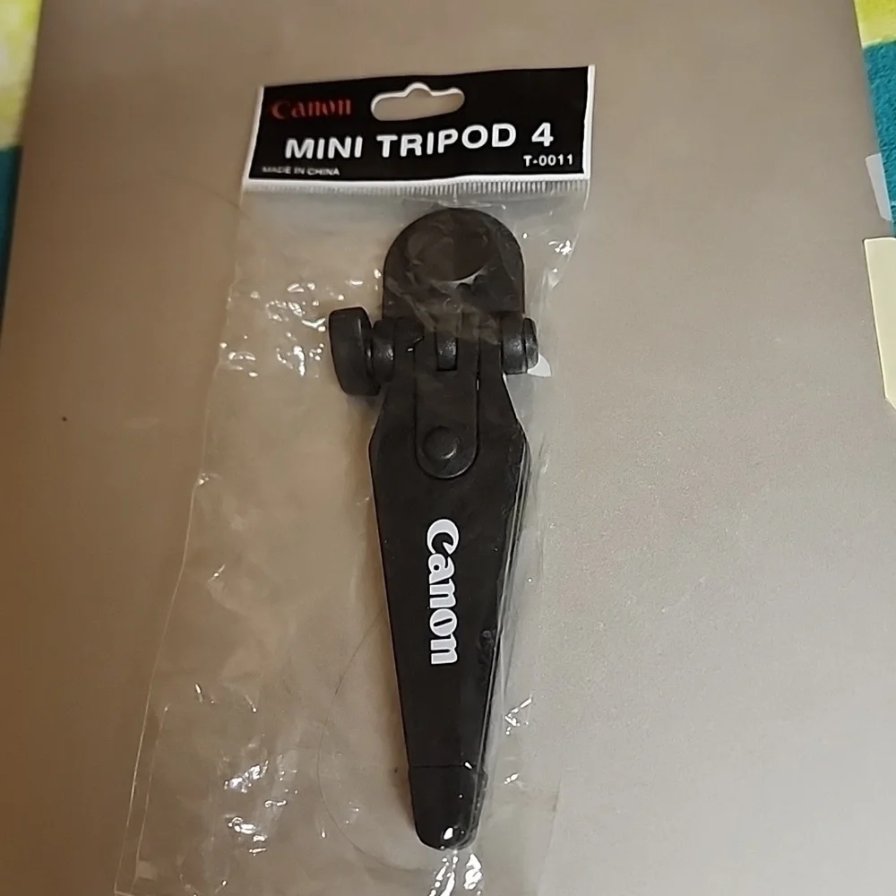 Canon mini tripod 4